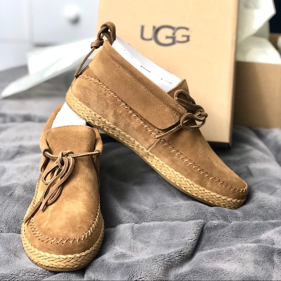 woodland men's moccasins